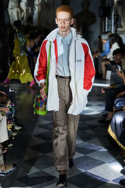 Look 55